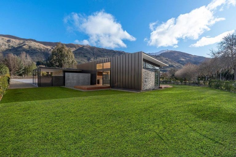 Photo of property in 299b Studholme Road, Wanaka, 9305