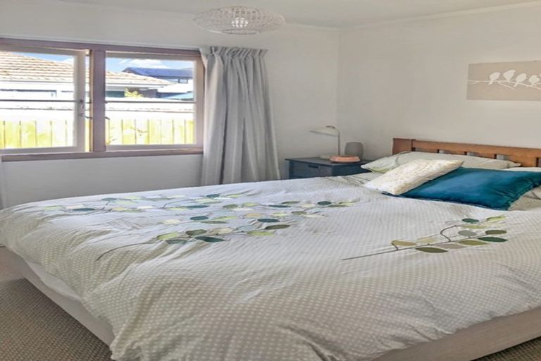 Photo of property in 53 Braid Road, St Andrews, Hamilton, 3200