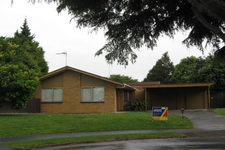 Photo of property in 29 Balgowan Terrace, Conifer Grove, Takanini, 2112