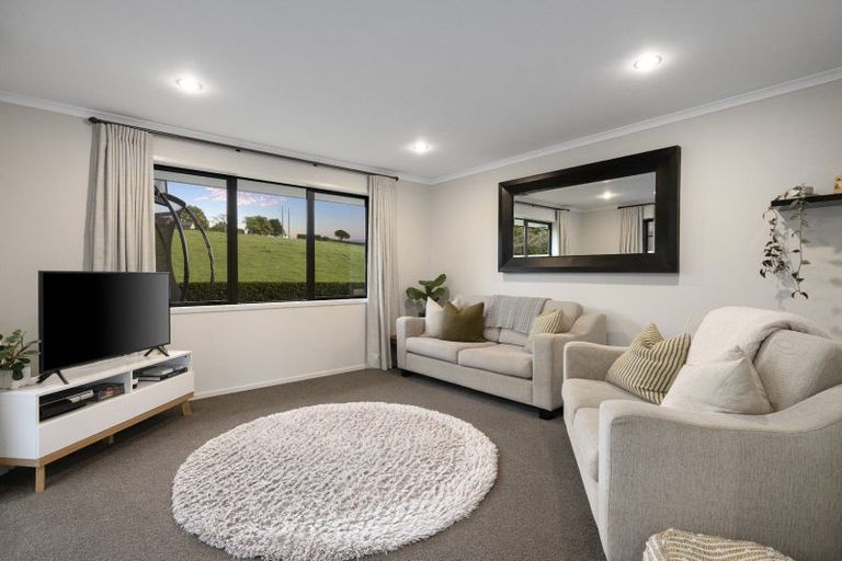 Photo of property in 92 Falcon Drive, Welcome Bay, Tauranga, 3112