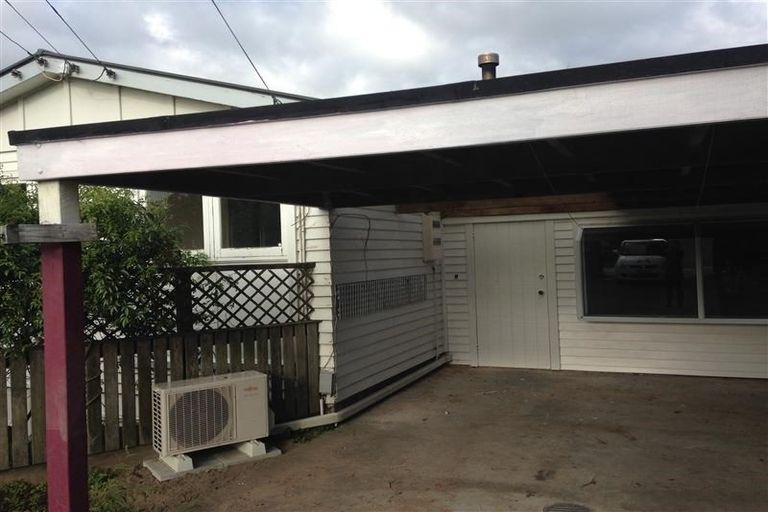 Photo of property in 18a Titoki Road, Waikanae Beach, Waikanae, 5036
