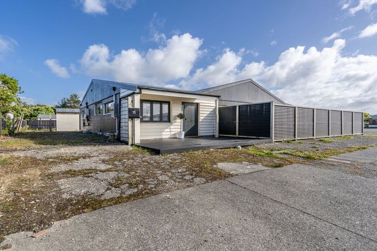 Photo of property in 15 Paisley Street, Kew, Invercargill, 9812