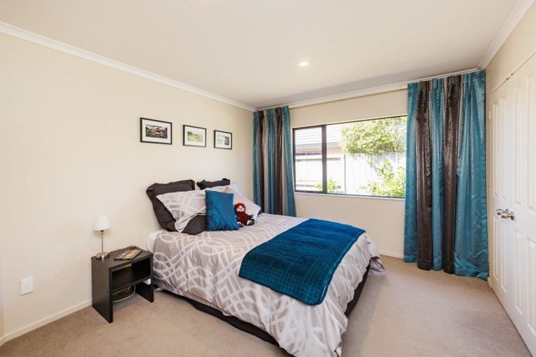 Photo of property in 2 Buttonwood Court, Milson, Palmerston North, 4414