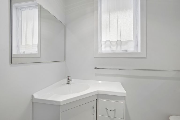 Photo of property in 16 Myrtle Grove, Putaruru, 3411