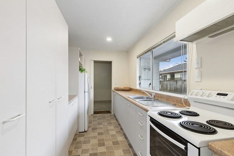 Photo of property in 4/63 Main Road, Titahi Bay, Porirua, 5022