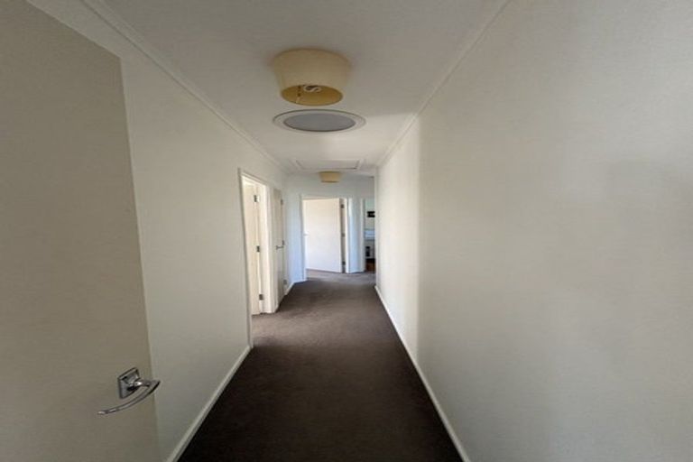 Photo of property in 2/18 Nikau Street, New Lynn, Auckland, 0600
