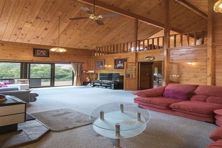 Photo of property in 804b Beach Road, Browns Bay, Auckland, 0630