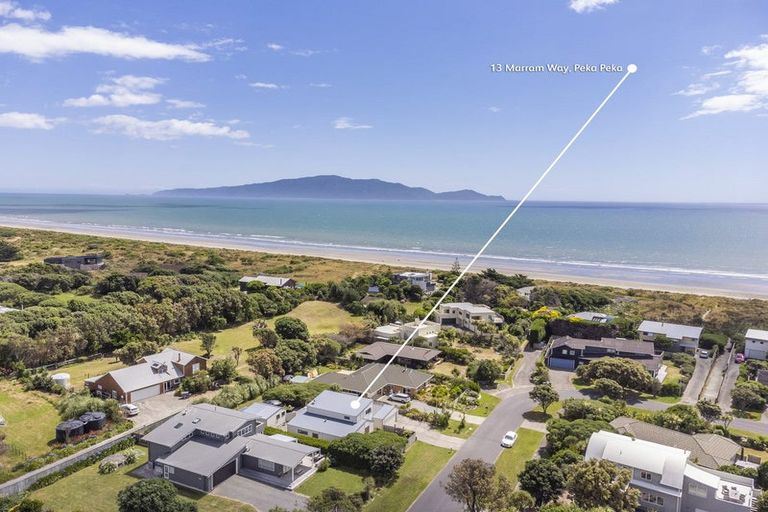 Photo of property in 13 Marram Way, Peka Peka, Waikanae, 5391
