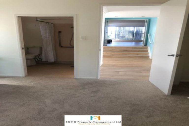 Photo of property in 14 Ellison Place, Pakuranga Heights, Auckland, 2010