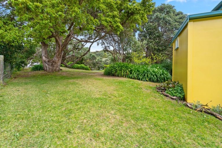 Photo of property in 870 Matapouri Road, Matapouri, Whangarei, 0173