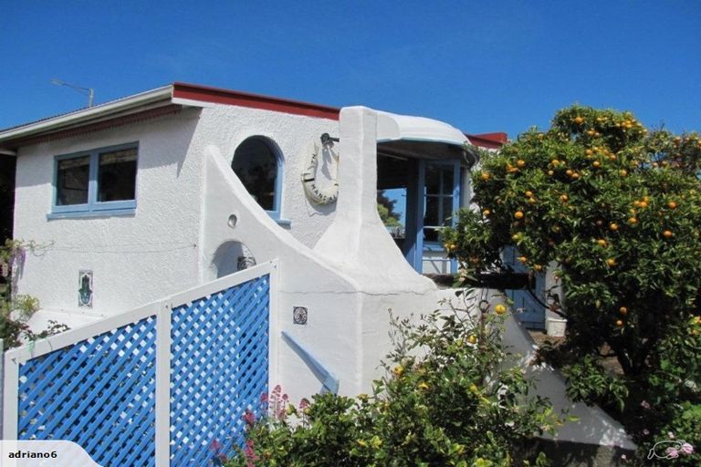 Photo of property in 16 Albert Road, Stepneyville, Nelson, 7010