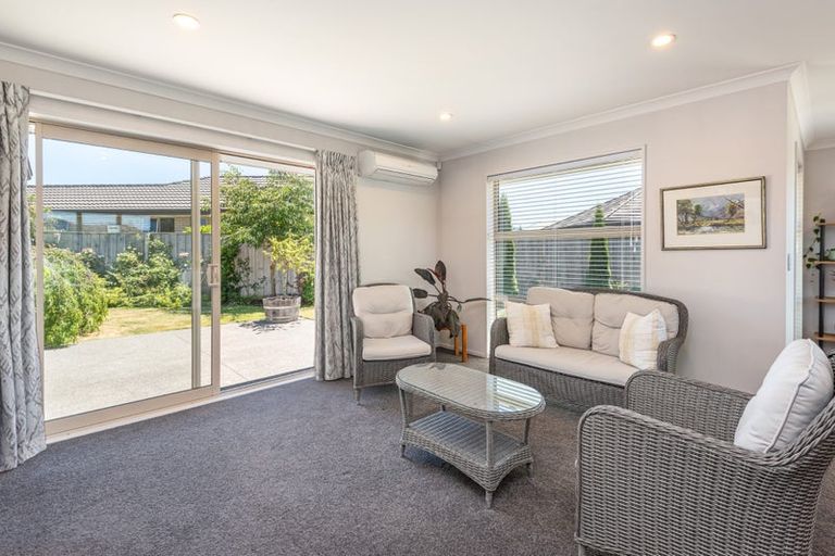 Photo of property in 16 Watkins Drive, Rangiora, 7400