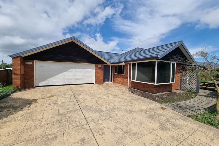 Photo of property in 393 Yaldhurst Road, Russley, Christchurch, 8042