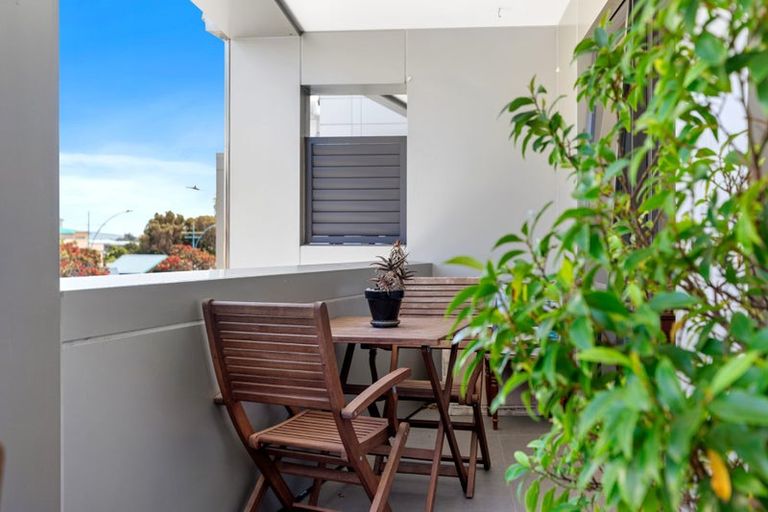 Photo of property in Paramount Apartments, 17/281 Maunganui Road, Mount Maunganui, 3116