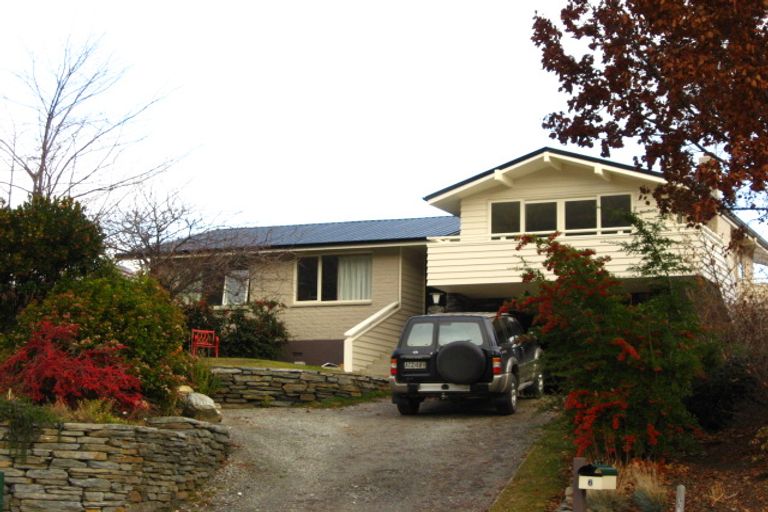 Photo of property in 6 Argyle Place, Arrowtown, 9302