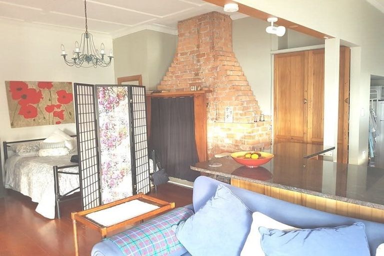 Photo of property in 11 Lansdowne Street, Bayswater, Auckland, 0622