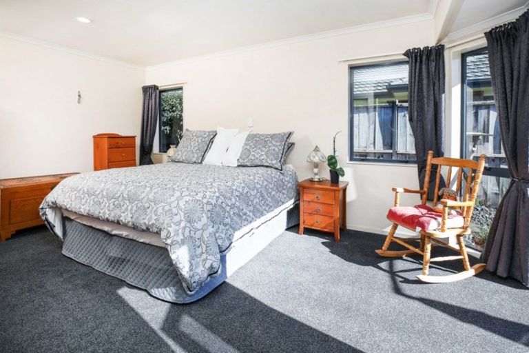 Photo of property in 27 Mangakoea Place, St Andrews, Hamilton, 3200