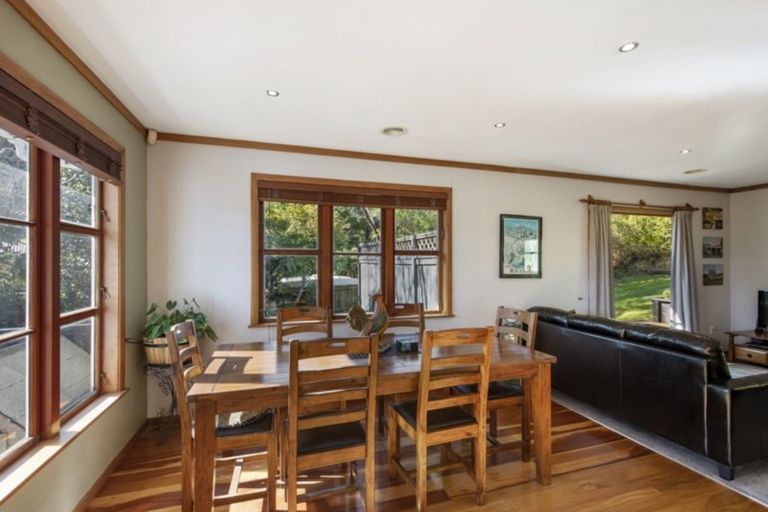 Photo of property in 98 Manuka Street, Stokes Valley, Lower Hutt, 5019
