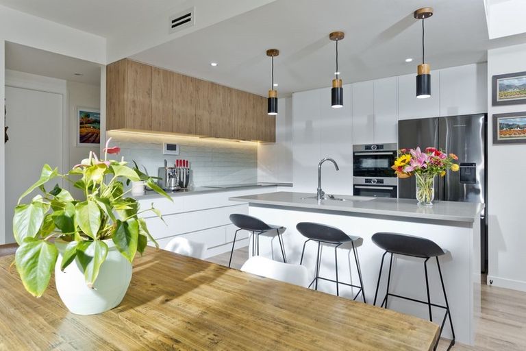 Photo of property in 8 Windlass Street, Long Bay, Auckland, 0630