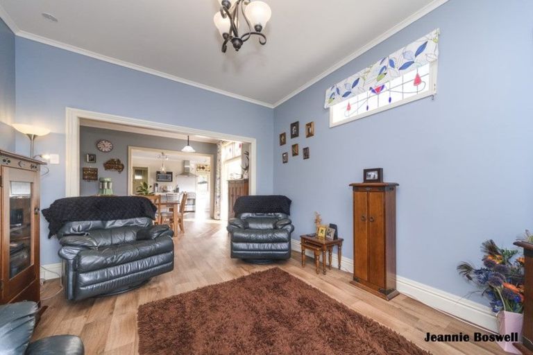 Photo of property in 110 Hastings Street, Halcombe, Feilding, 4779