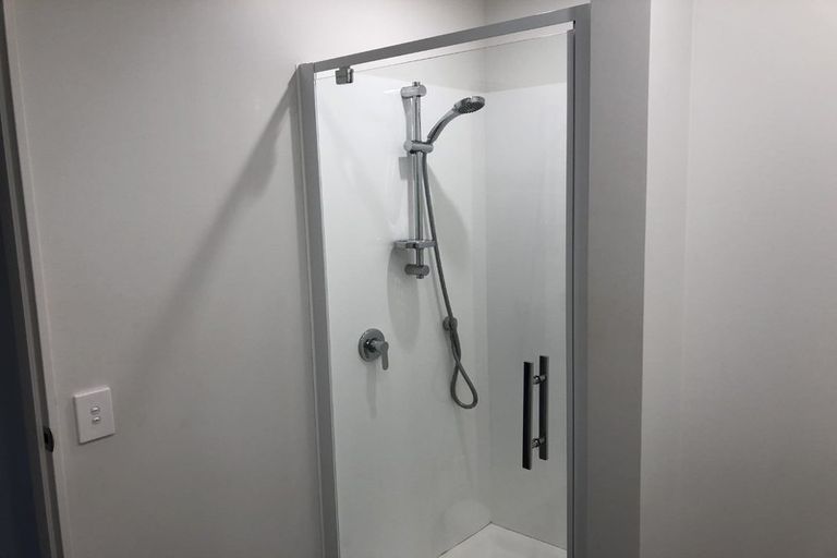 Photo of property in 15/2 Stone Street, Miramar, Wellington, 6022