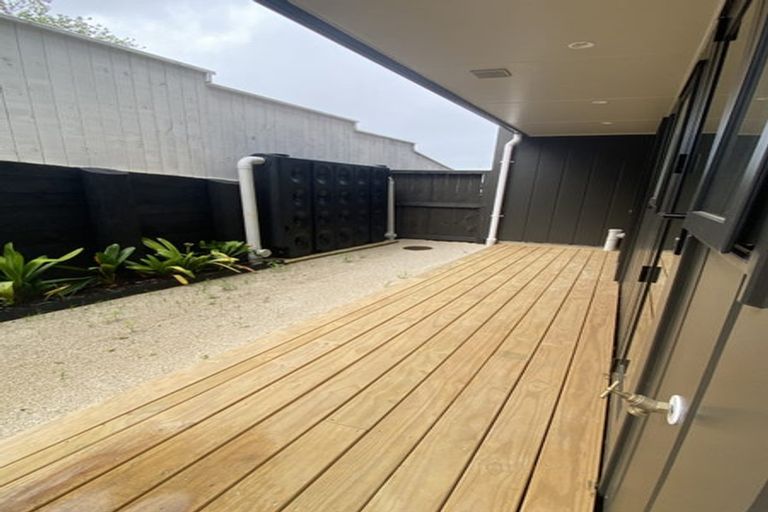 Photo of property in 32b Potter Avenue, Northcote, Auckland, 0627