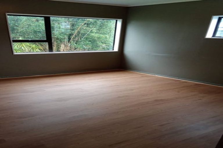 Photo of property in 12a Sabulite Road, Kelston, Auckland, 0602