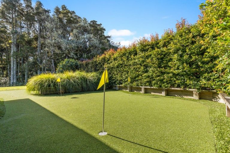 Photo of property in 32 Awanui Crescent, Matakana, 0985