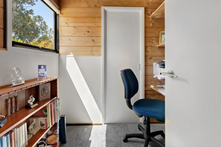 Photo of property in 43 Nimmo Avenue, Waikanae, 5036