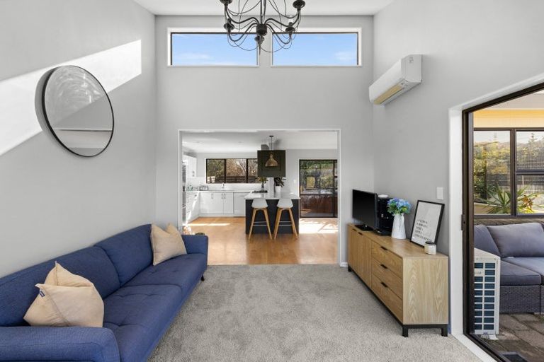 Photo of property in 57 Puflett Road, Havelock North, 4130