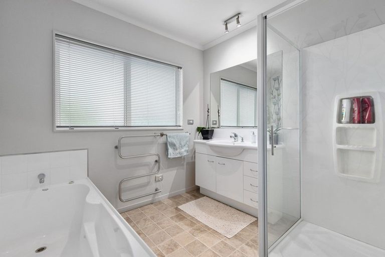 Photo of property in 5 Mountain View Road, Te Aroha, 3320