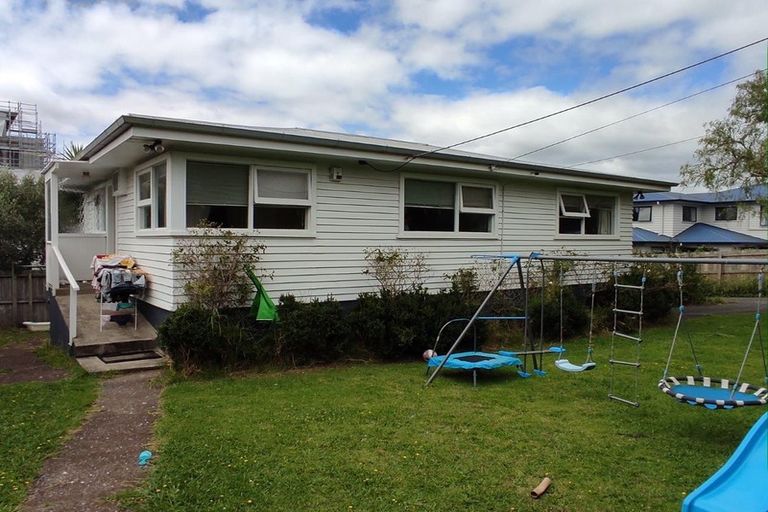 Photo of property in 24 Barrack Road, Mount Wellington, Auckland, 1060