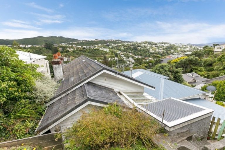 Photo of property in 23 Harland Street, Brooklyn, Wellington, 6021