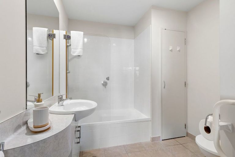 Photo of property in 21/12 Maunganui Road, Mount Maunganui, 3116