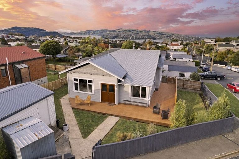 Photo of property in 63 English Avenue, Mornington, Dunedin, 9011