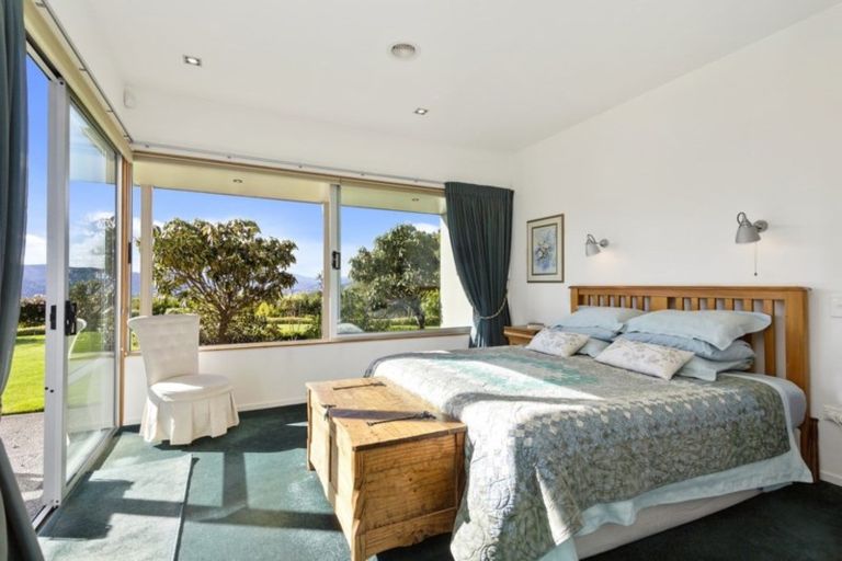 Photo of property in 33 Sylvan Way, Silverstream, Upper Hutt, 5019