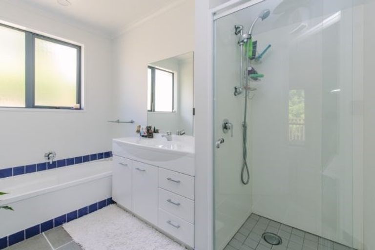 Photo of property in 15 Drake Place, Lake Hawea, Wanaka, 9382