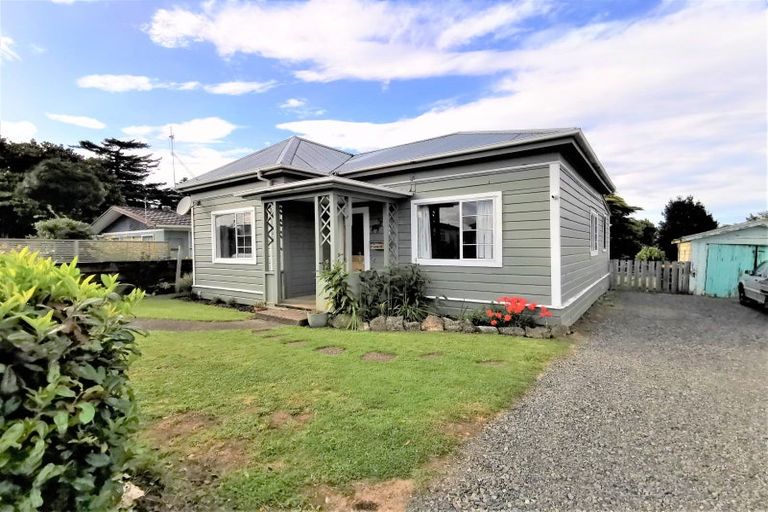 Photo of property in 5 Rawhiti Street, Dannevirke, 4930