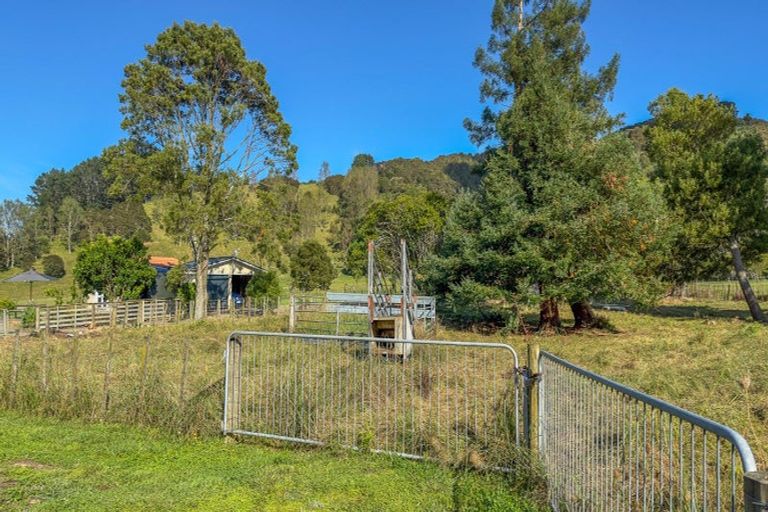 Photo of property in 141 Neavesville Road, Puriri, Thames, 3578