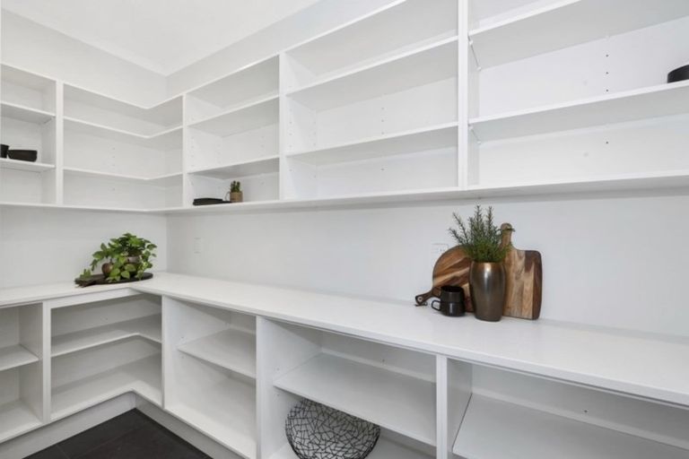 Photo of property in 18 Rose Berry Crescent, Flagstaff, Hamilton, 3210