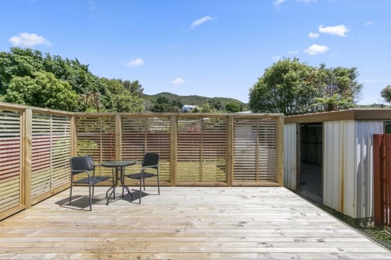 Photo of property in 303 Wellington Road, Wainuiomata, Lower Hutt, 5014