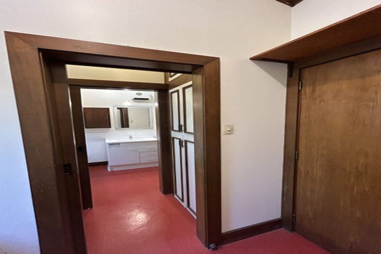 Photo of property in 165 Mitchell Street, Brooklyn, Wellington, 6021