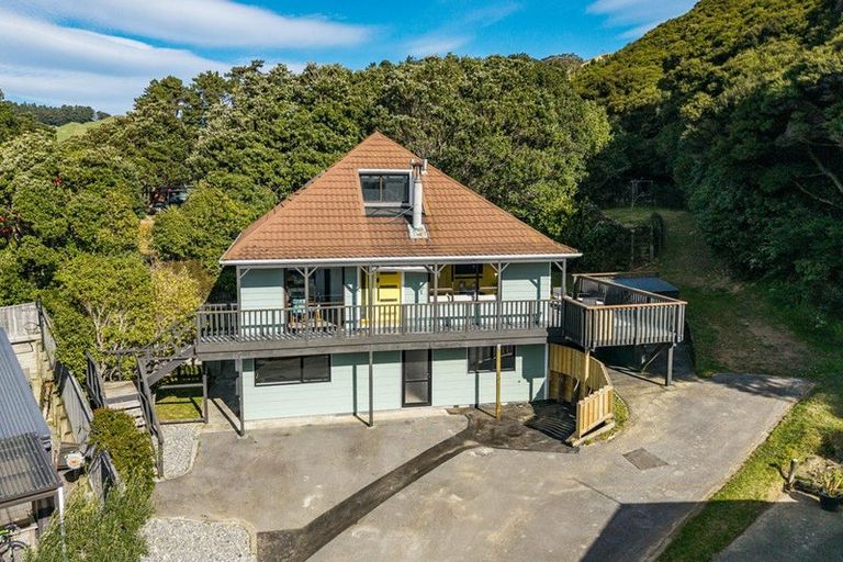Photo of property in 14 Longitude Place, Whitby, Porirua, 5024