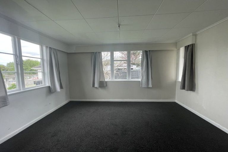 Photo of property in 10 Igloo Place, Red Hill, Papakura, 2110