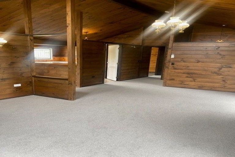 Photo of property in 295 Mangorei Road, Merrilands, New Plymouth, 4312