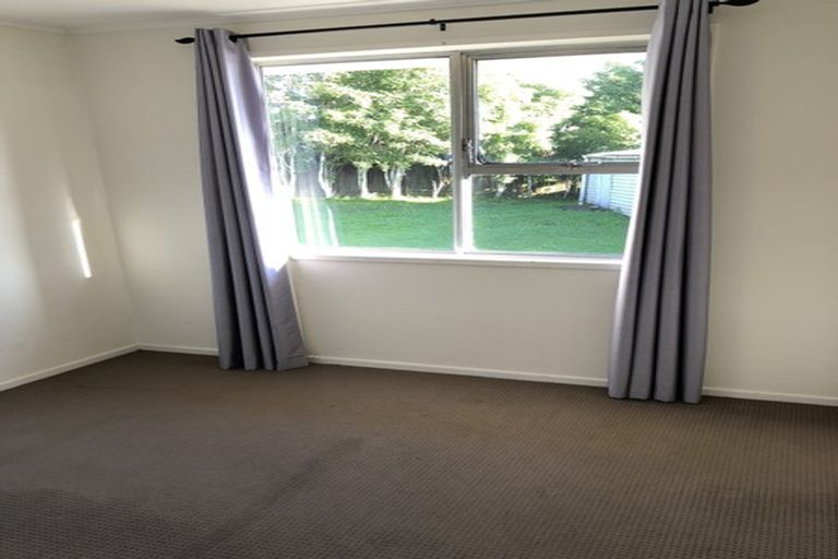 Photo of property in 38 Portadown Avenue, Pakuranga Heights, Auckland, 2010