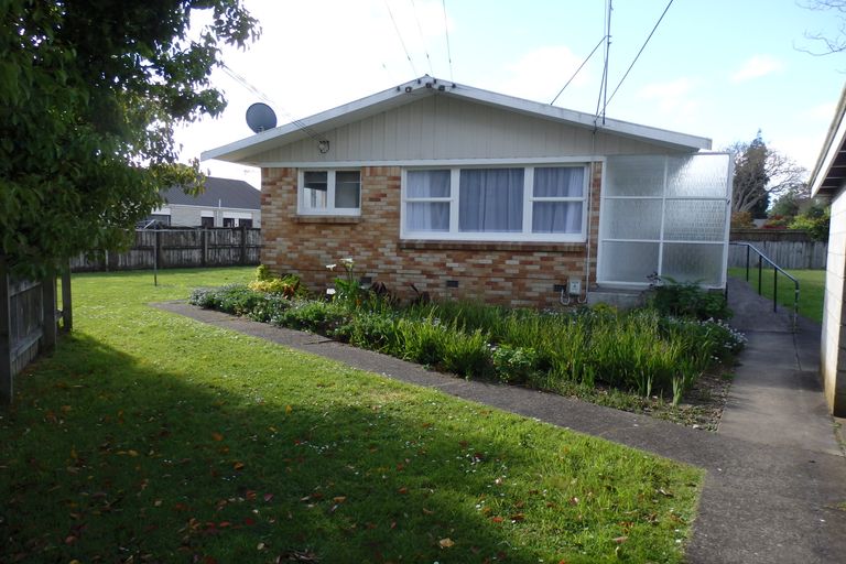 Photo of property in 1/20 Queen Street, Cambridge, 3434