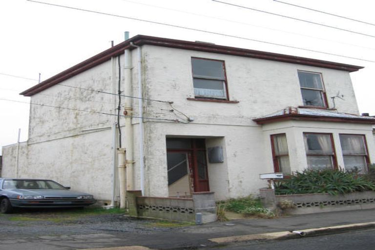 Photo of property in 64 Wesley Street, South Dunedin, Dunedin, 9012