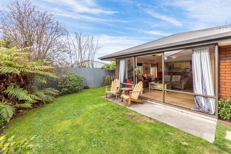 Photo of property in 2/20 Therese Street, Spreydon, Christchurch, 8024