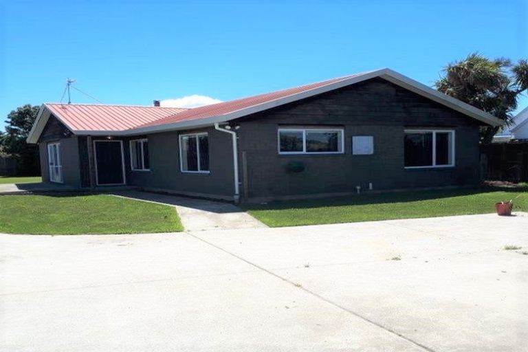 Photo of property in 14 Harrall Place, Kaiapoi, 7630